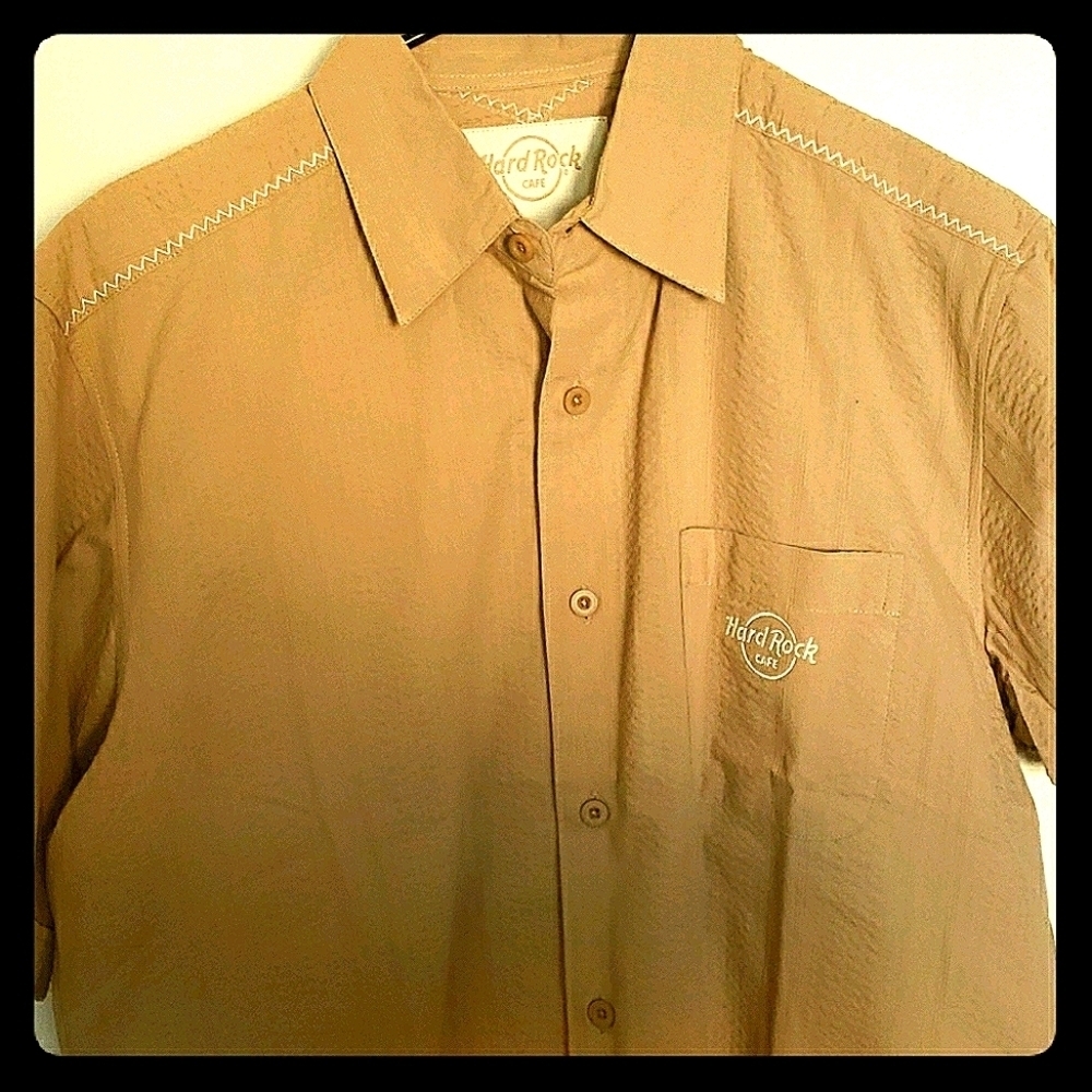 Hard Rock Casino Cafe Brown Short Sleeve Buttondown W/Embroidered Pocket Size M